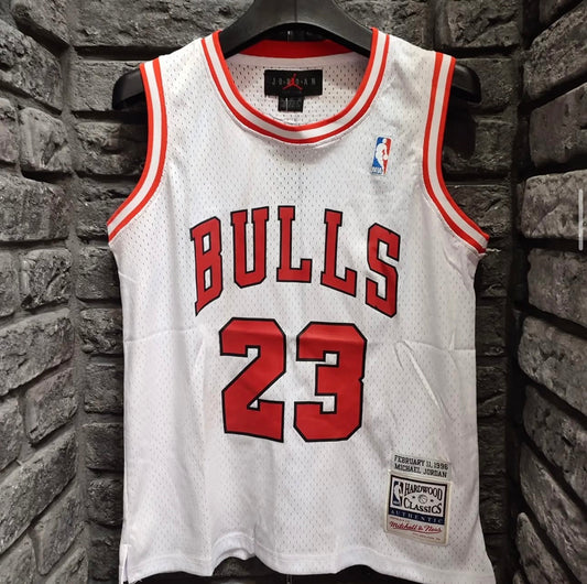 Bulls 23 white basketball jersey